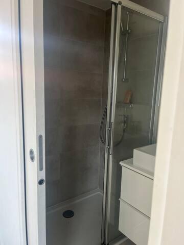 Beautiful Cosy Apartments In The Heart Of Anvers Exterior foto